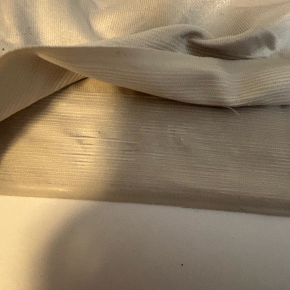 Ruby Ribbon Neutral Camisole - Picture 4 of 6